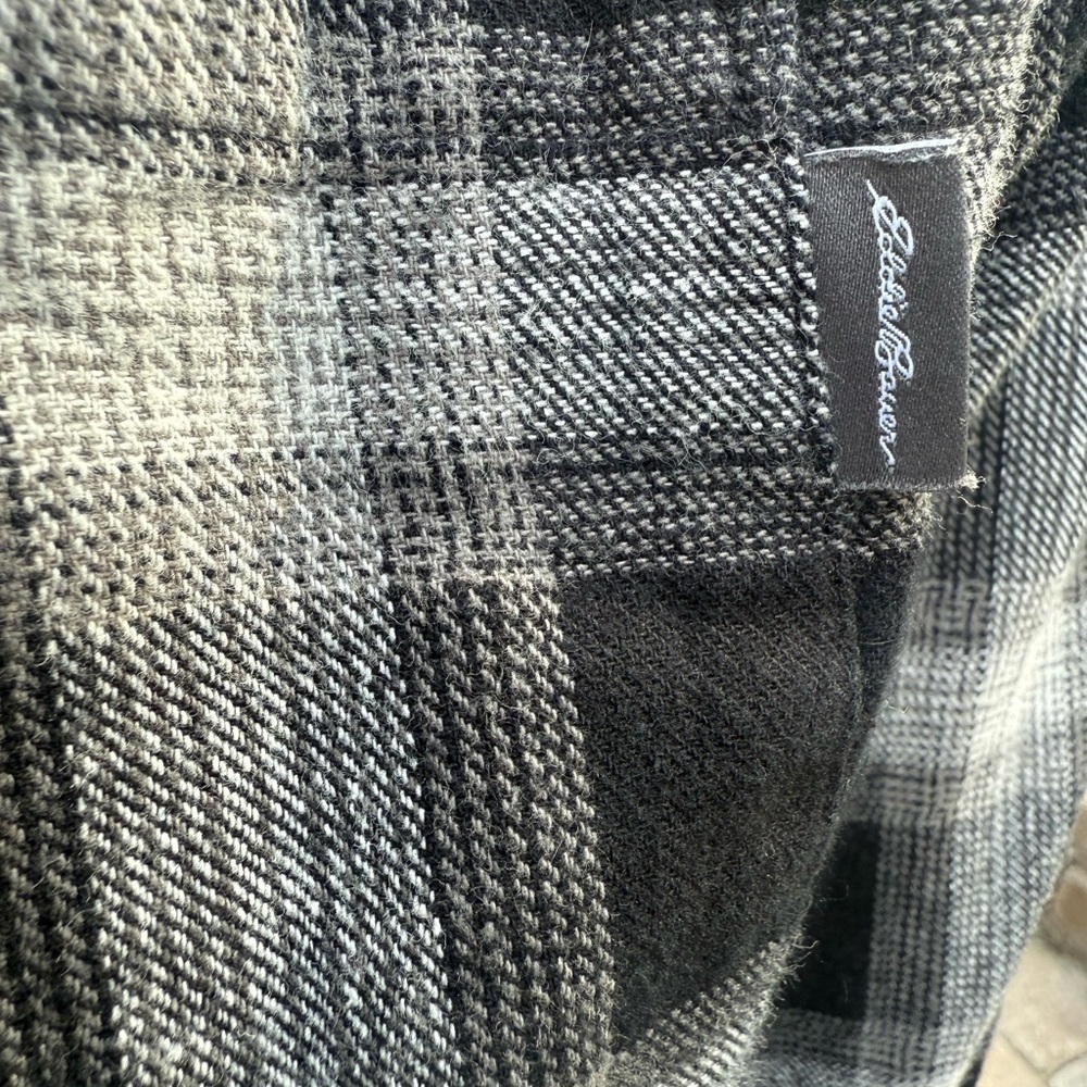 Eddie Bauer Monochrome Plaid Flannel Shirt EA106 - Picture 6 of 6
